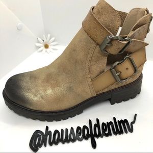 NWOT • BLOWFISH new Ankle Booties - Size 6